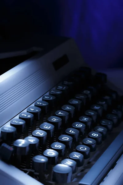 Клавиатура печатной машинки крупным планом — стоковое фото