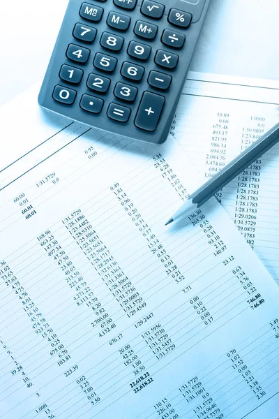 Operationele begroting, rekenmachine en potlood Rechtenvrije Stockafbeeldingen