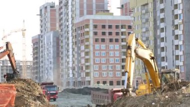 Site oluşturma çalışma Ekskavatör