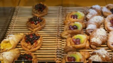 Baker'ın dükkanında satan lezzetli kek