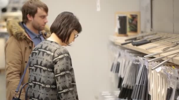 Young Couple Choosing Crockery Shop — Stock Video