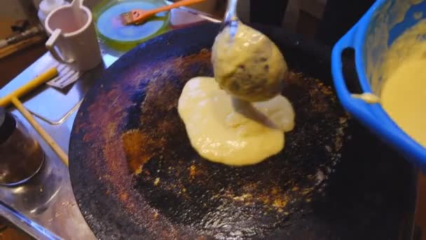 Processen För Bakning Pannkakor — Stockvideo