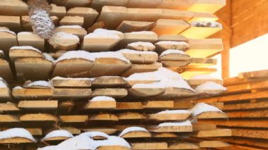 Panoları kışın yığın