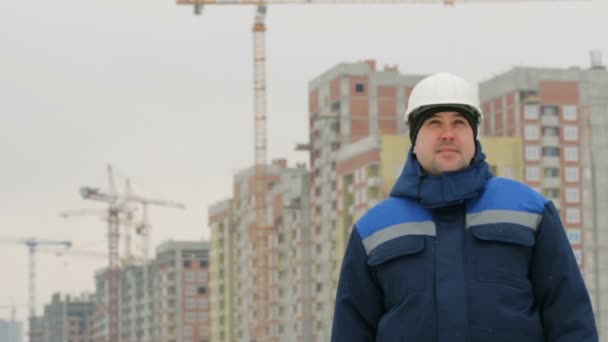 Foreman Büyük Inşaat Proje Arka Plan Üzerinde — Stok video