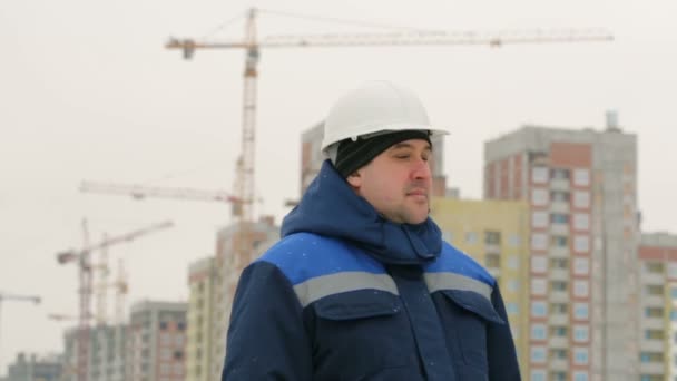 Foreman Büyük Inşaat Proje Arka Plan Üzerinde — Stok video