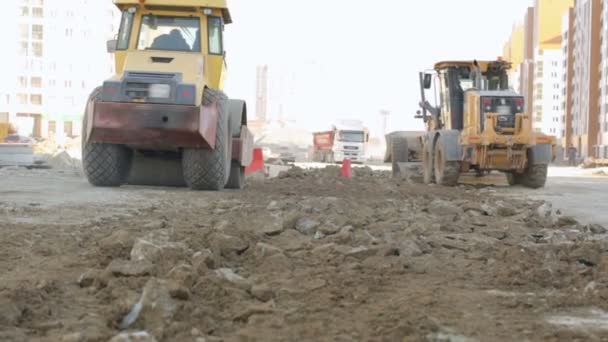 Rodillo Carretera Niveladora Que Trabaja Obra — Vídeos de Stock