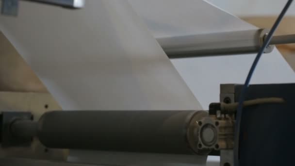 Production de papier à l'usine de fabrication de papier — Video