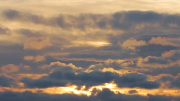 Zon bij zonsondergang. Tijdsverloop. — Stockvideo