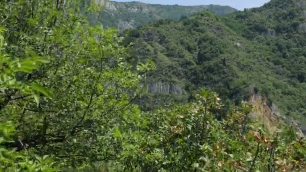 Bergslandskap i Bulgarien — Stockvideo