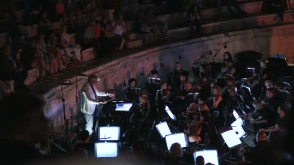 PLOVDIV, BULGARIA - JULY, 2018: Opera festival in amphitheatre — Stock Video