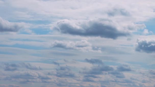 Timelapse di nuvole sul cielo blu — Video Stock