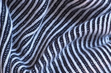 Kumaş iplik siyah ve beyaz.