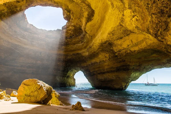 Benagil-Höhle. portugal — Stockfoto