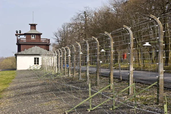 Clôture de fer en prison — Photo