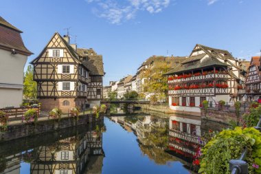 Petite France - sabah görünümünü Strasbourg şehir tarihi dörtte
