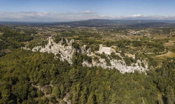 Vista aérea de Oppede-le-Vieux, un pueblo fantasma en el sureste de Francia — Foto de Stock