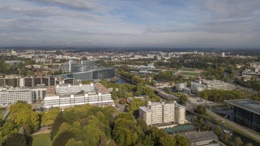 Strasbourg, Fransa - 07 Ekim 2017: European Quarter, Avrupa Konseyi ve Avrupa Parlamentosu Strazburg, Fransa havadan görünümü