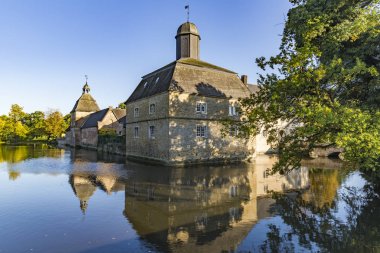 Kuzey Ren Vestfalya Westerwinkel moated castle