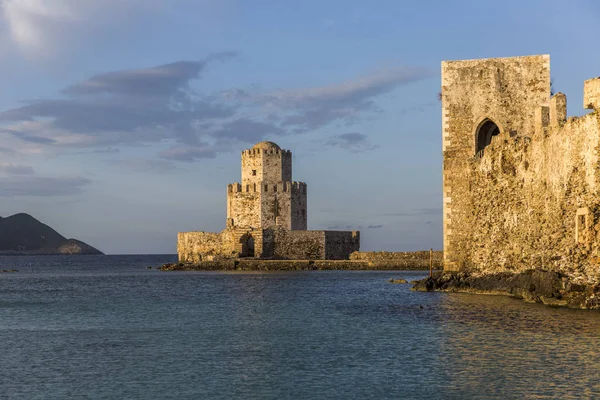 La tour Bourtzi dans le château de Methoni, utilisée comme prison dans le passé — Photo