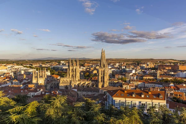 View of the Burgos city and Gothic Cathedral of Burgos in Spain — 图库照片