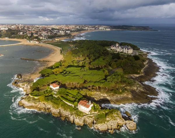 Vue aérienne de la péninsule de la Madeleine à Santander — Photo