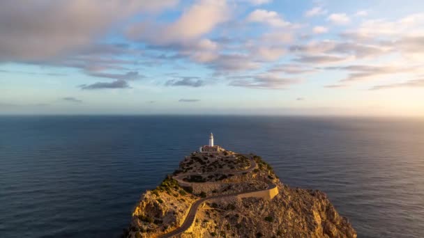 Tempo de nascer do sol no Farol Formentor, Maiorca — Vídeo de Stock