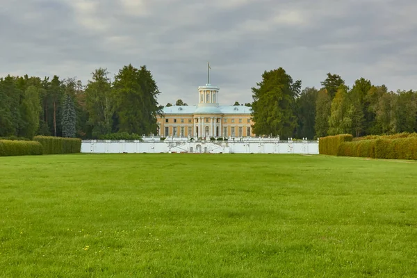 Arkhangelskoye Emlak, Rusya Federasyonu