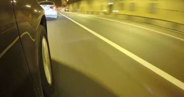 Hiper Voltas Imagens Carro Passeio Túnel Com Saída Para Fora — Vídeo de Stock