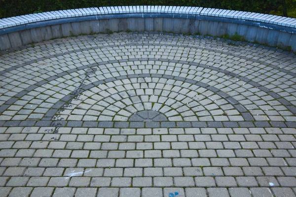 Kaldırım döşeme deseni