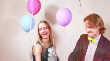 kadın ve erkekte parti fotoğraf çizme