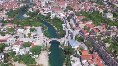 Mostar şehir Neretva Nehri üzerinde