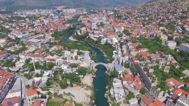 Mostar ciudad en el río Neretva — Vídeos de Stock
