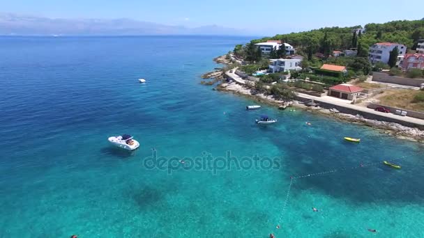 Lanchas en la isla de Brac — Vídeo de stock