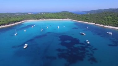  Yelkenli teknelerde Dalmaçya Bay