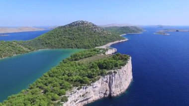 sunny Adaları ile Adriyatik Denizi