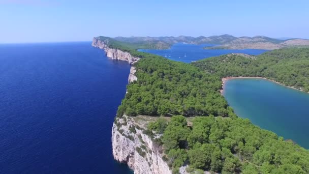 Mare adriatico con isole soleggiate — Video Stock