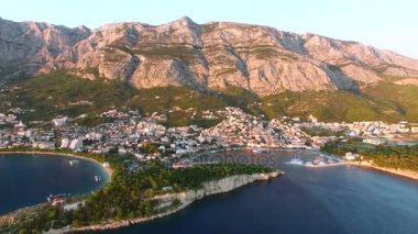 günbatımı Dalmaçya Makarska koyunda