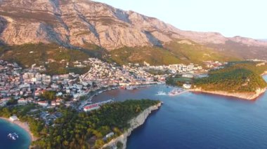  Makarska liman gün batımında