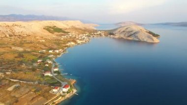 Pag Island tatil özellikleri