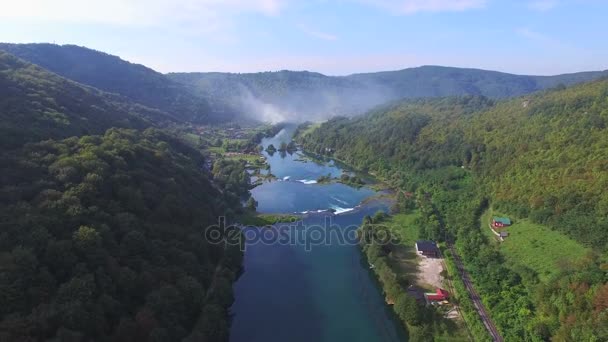 Cañón y cascadas del río Una — Vídeos de Stock