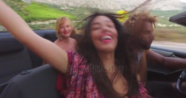 roadtrip hipster arkadaşlar