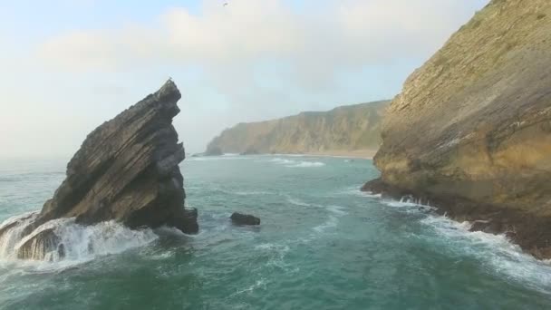 Praia da Adraga názory na pobřeží — Stock video