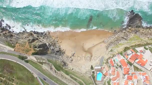 Plaża obok Azenhas do Mar Village — Wideo stockowe