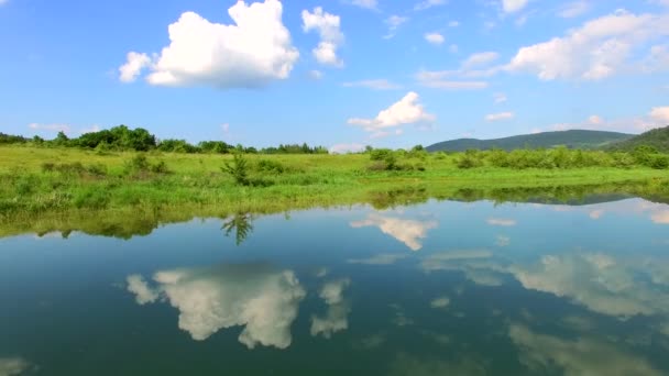 Jesenica fiume, regione croata Lika — Video Stock