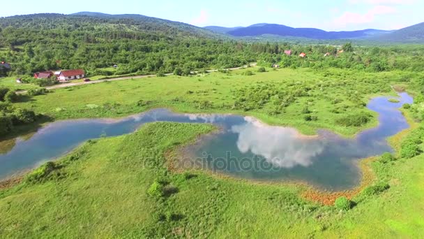 Jesenica řeka, chorvatského regionu Lika — Stock video