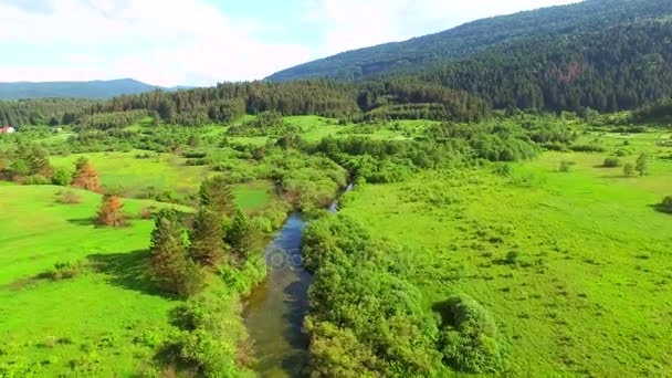 Jesenica river, kroatiska regionen Lika — Stockvideo