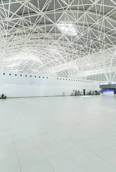 Interior de la terminal de salidas — Foto de Stock