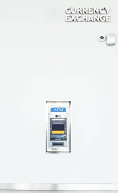 Havaalanında ATM makine
