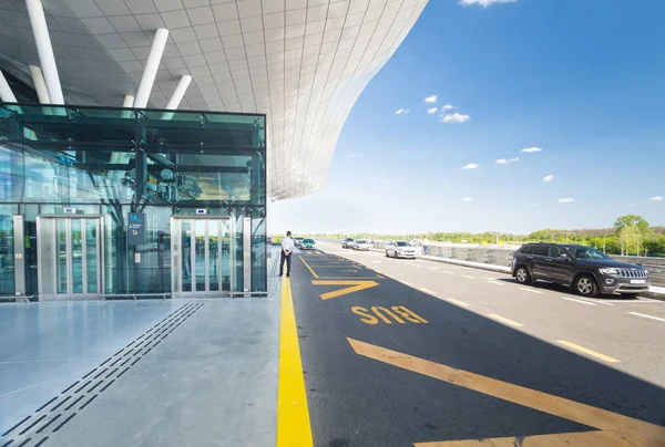 Terminal des arrivées à l'aéroport franjo tudjman — Photo
