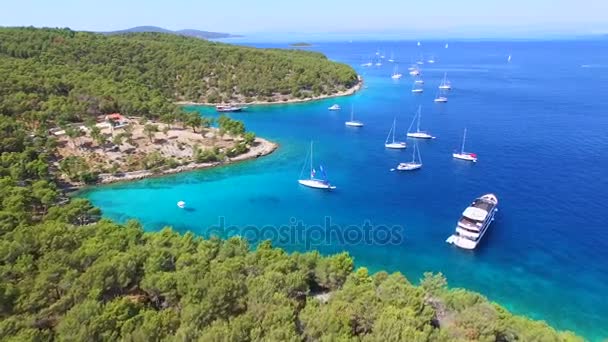 Luftaufnahme Von Booten Der Adria Vor Der Küste Von Kroatien — Stockvideo